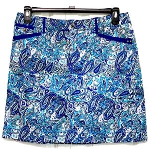 *Intro. love the fit Blue Paisley Floral Skort